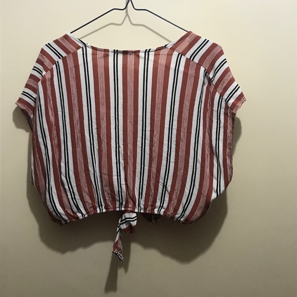 CROP TOP - Picture 4 of 5